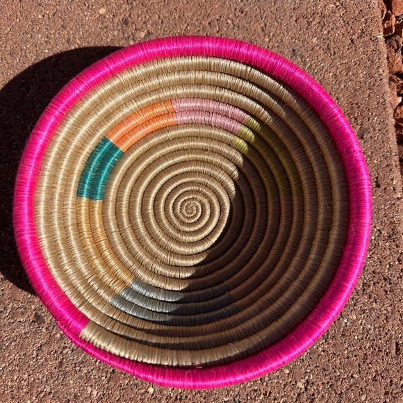 African Hand Woven Baskets 6- 7” Assorted colors available - Picture 3 of 8